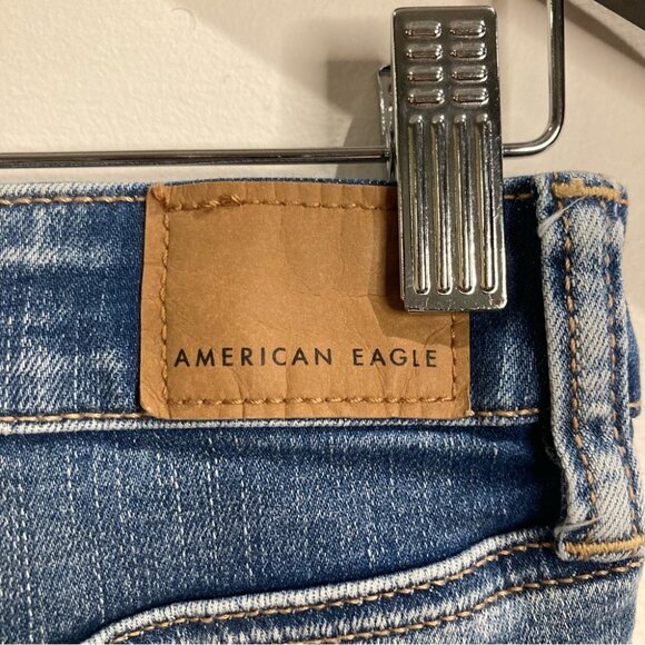 AMERICAN EAGLE Sz 6 Distressed Highest Rise Jeggings Light Wash NWT - Picture 6 of 15